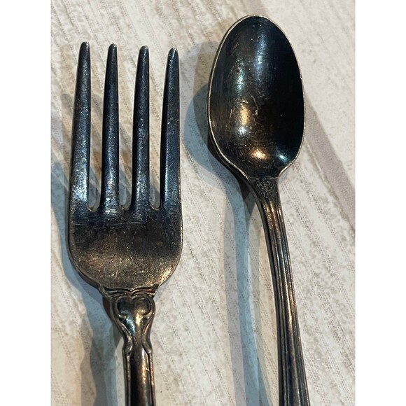 Vintage 1847 Rogers Bros Heritage Silverplate Baby Spoon Deepsilver fork - Picture 4 of 10